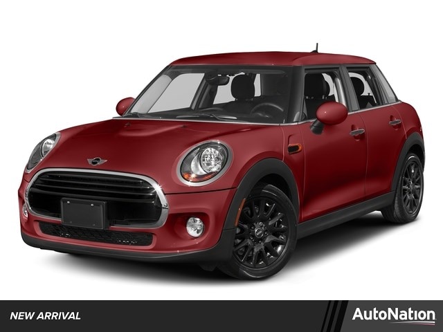 2018 MINI Cooper 4 Door's photo