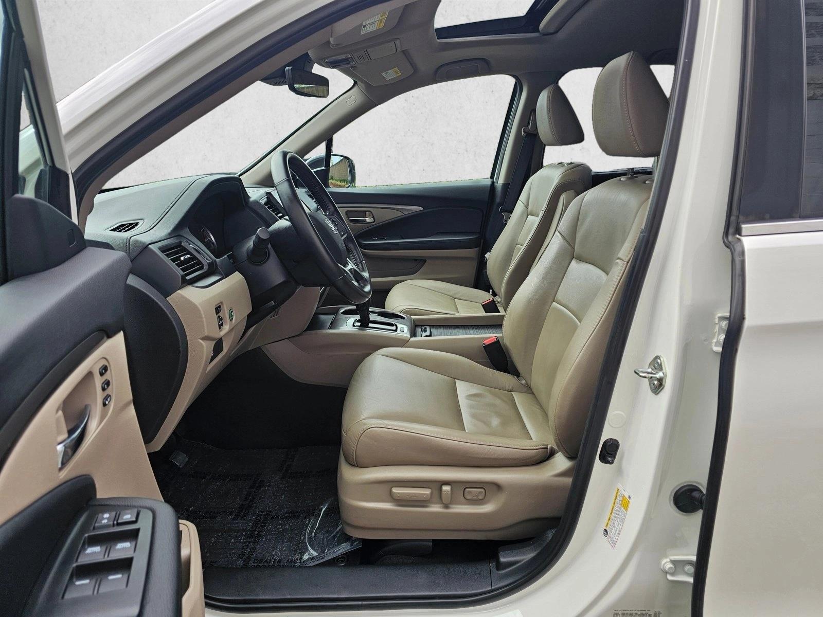 2019 Honda Pilot EX-L - Photo 19