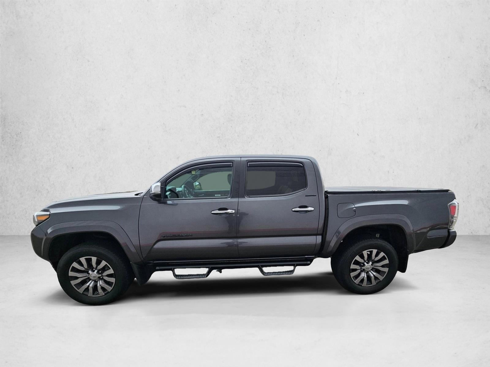 2021 Toyota Tacoma Limited V6 photo 2