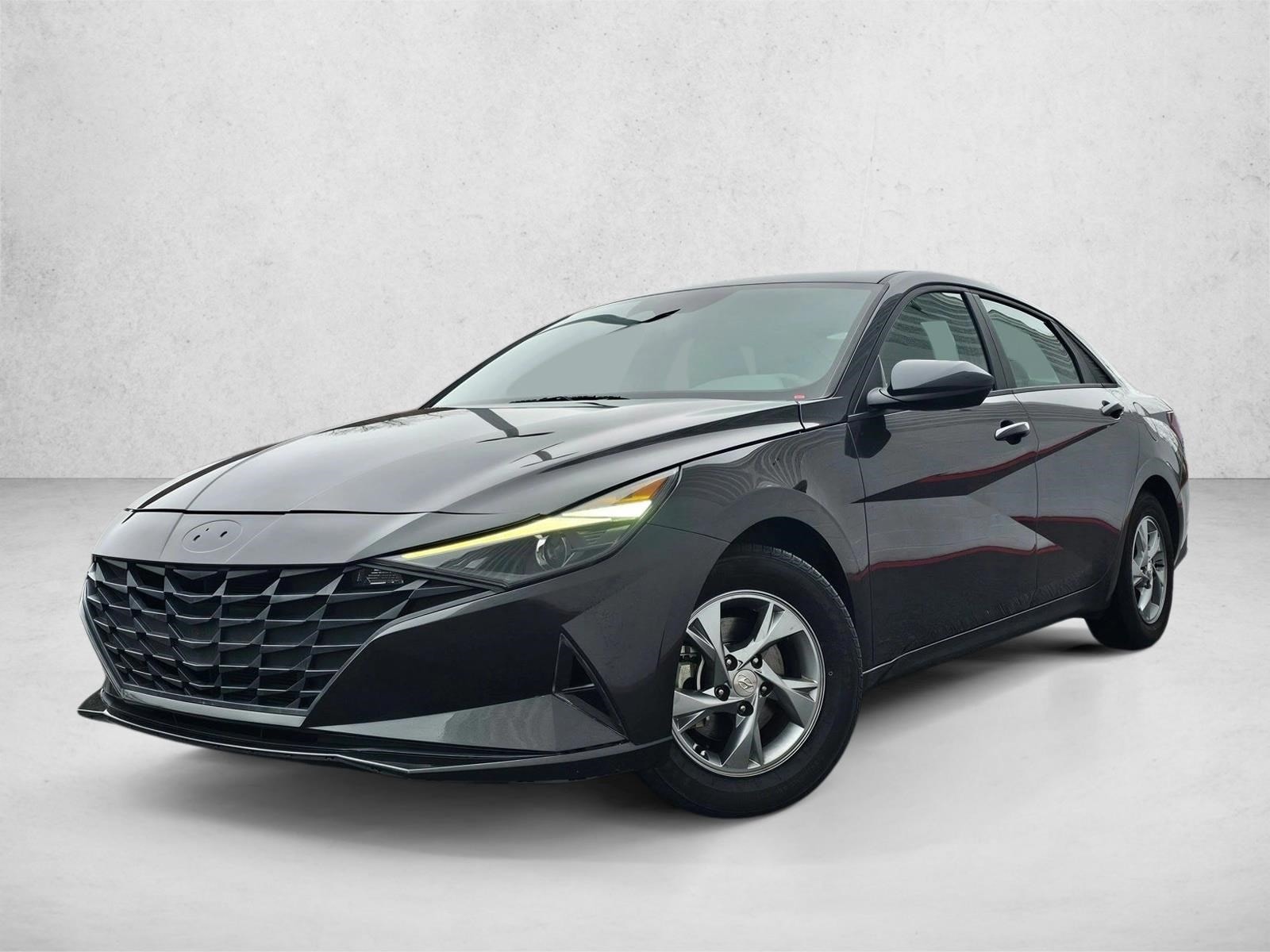 2023 Hyundai Elantra SE