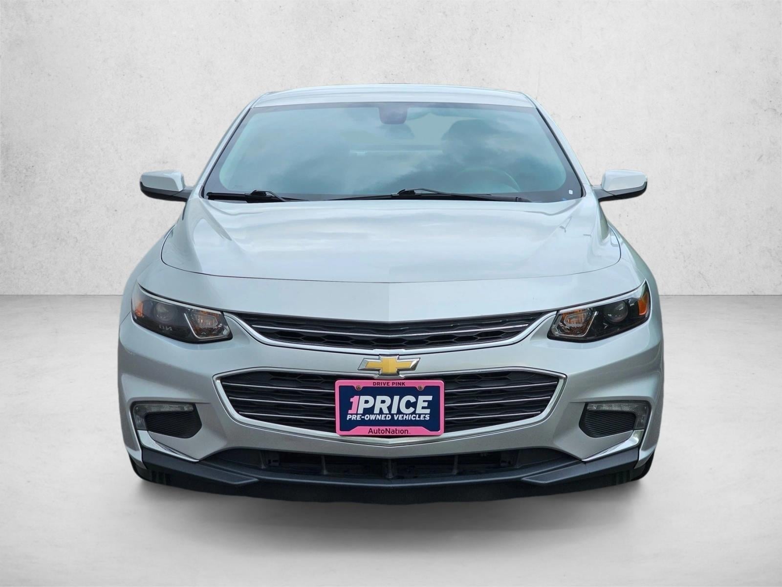 Used 2018 Chevrolet Malibu 1LT with VIN 1G1ZD5ST9JF155220 for sale in Renton, WA