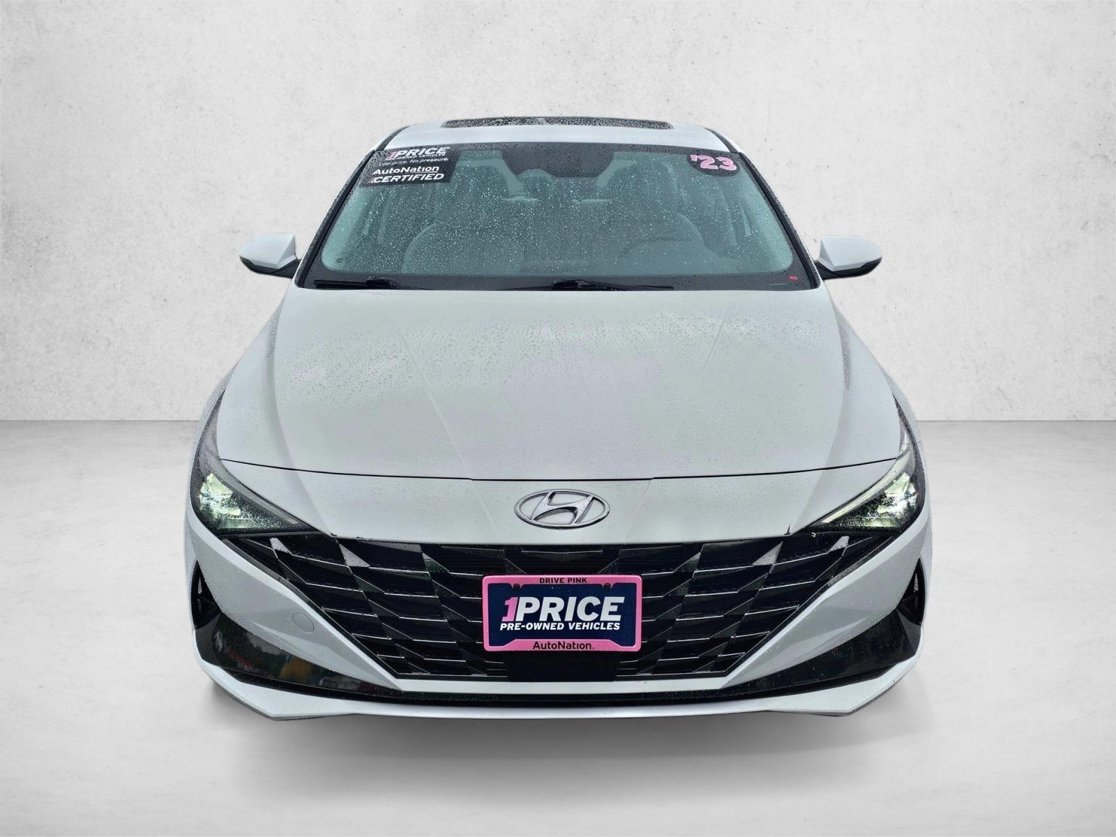 2023 Hyundai Elantra Limited photo 2