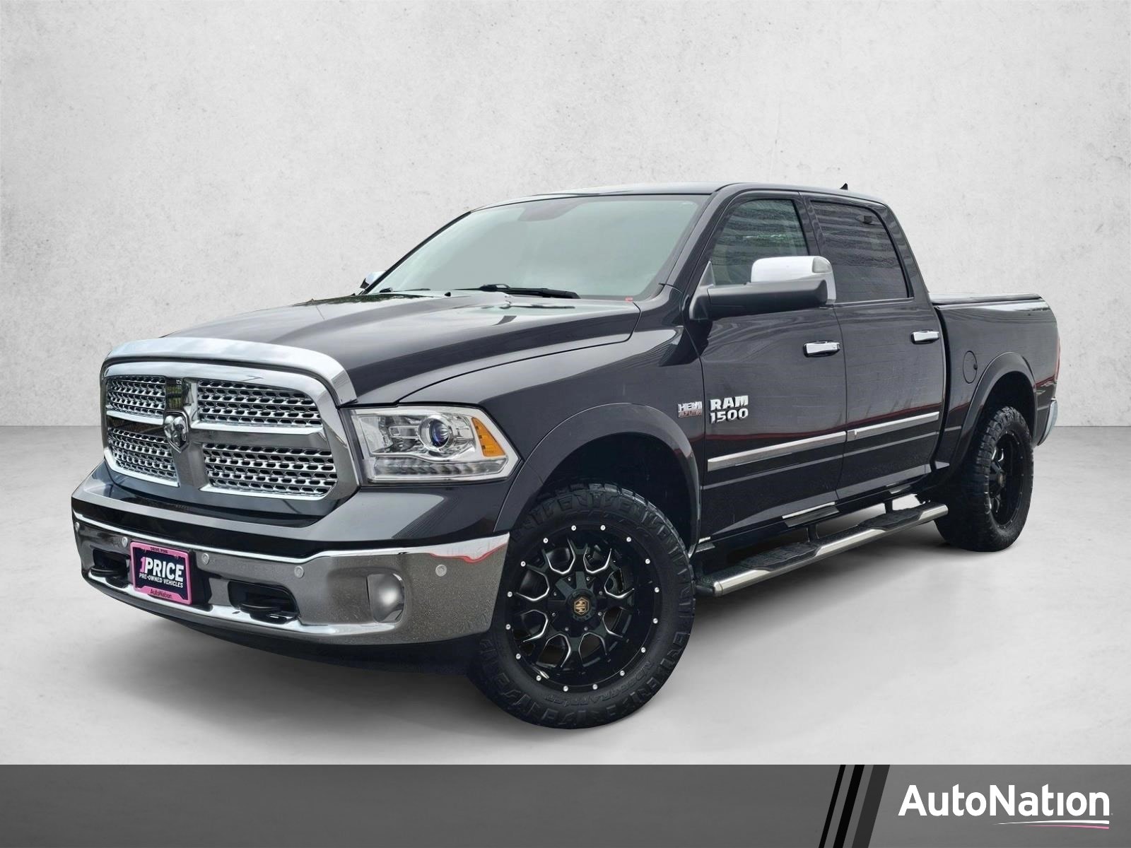 2017 RAM 1500 Laramie 4x4 Crew Cab 5'7's photo
