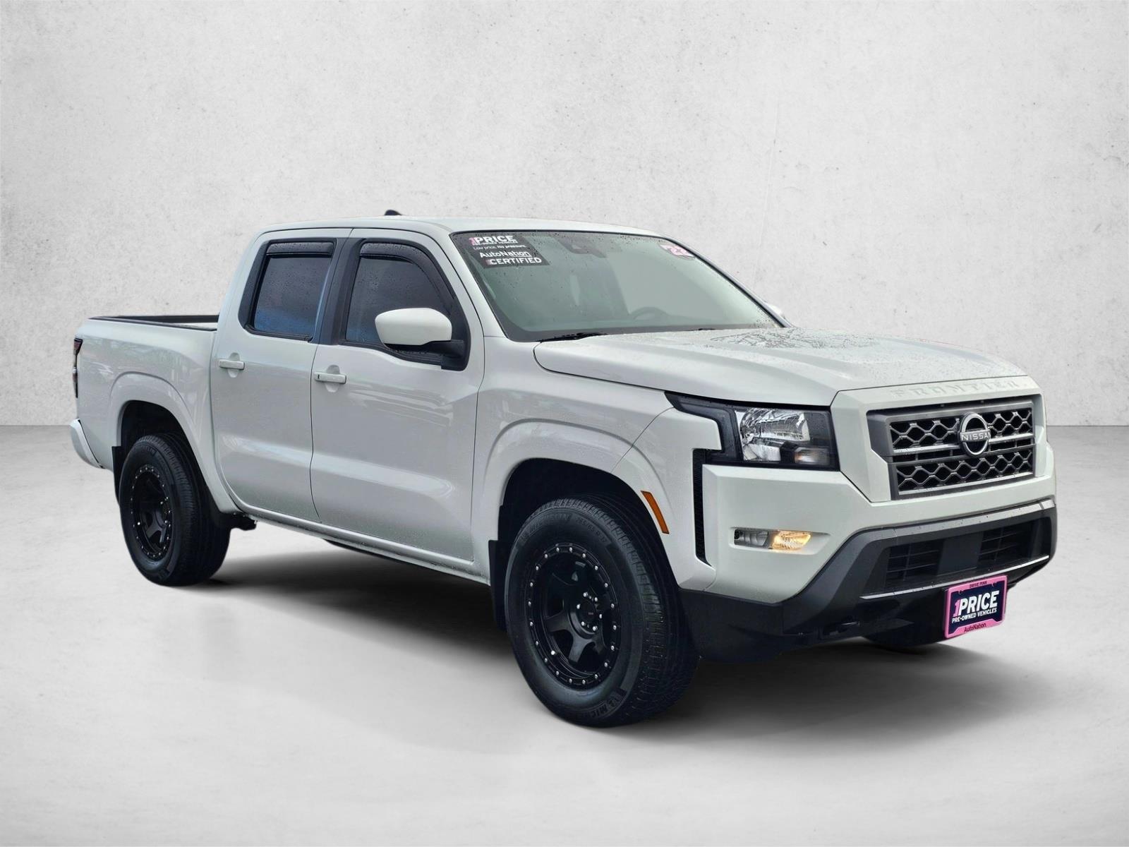 2022 Nissan Frontier SV photo 3