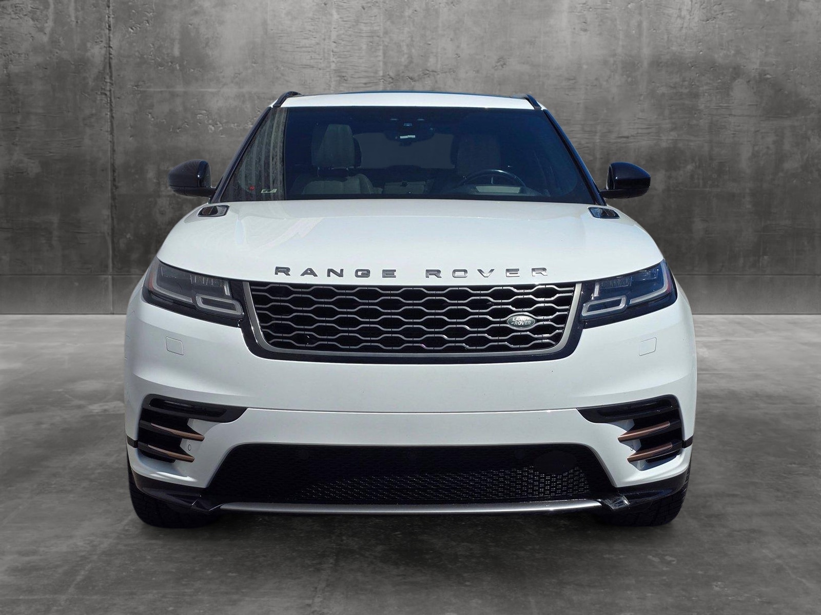 Used 2018 Land Rover Range Rover Velar HSE with VIN SALYM2RV9JA744654 for sale in Renton, WA