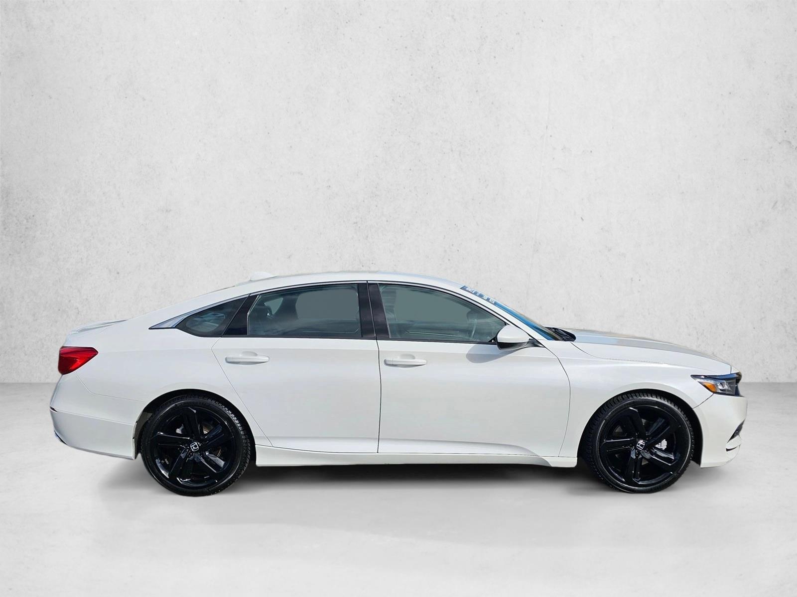 2018 Honda Accord Sport photo 4