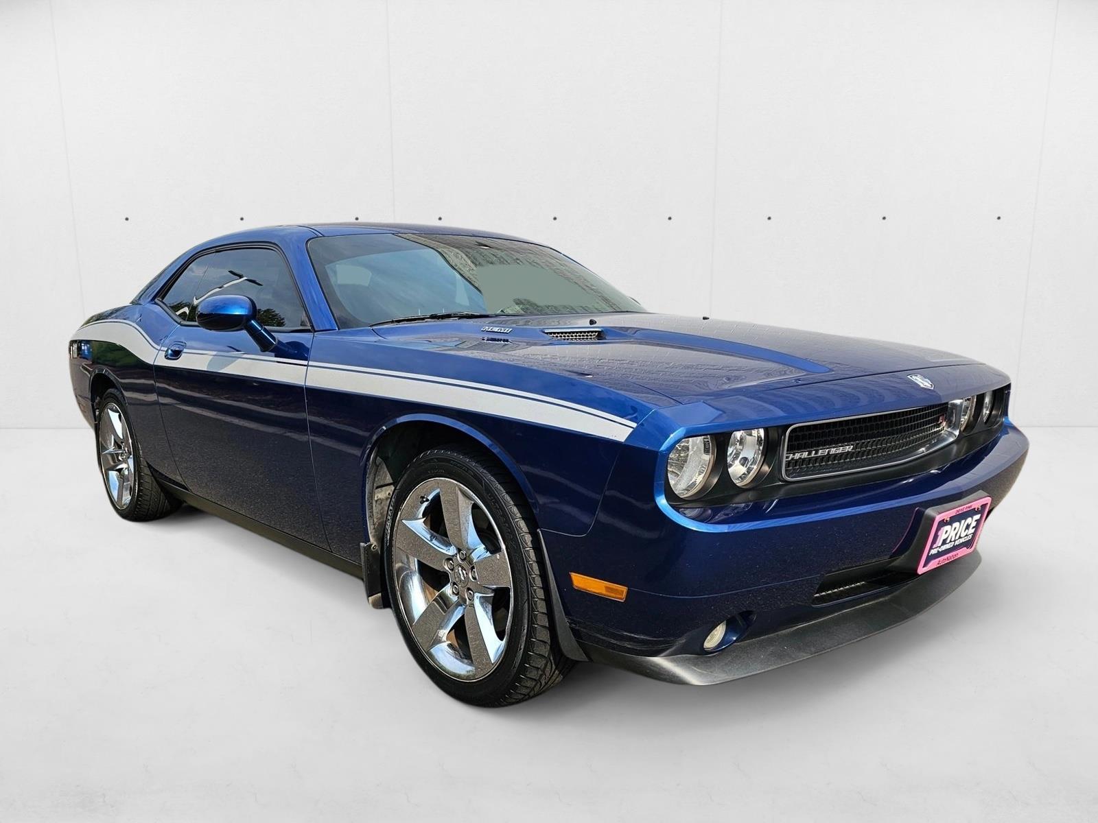 2010 Dodge Challenger R/T photo 3