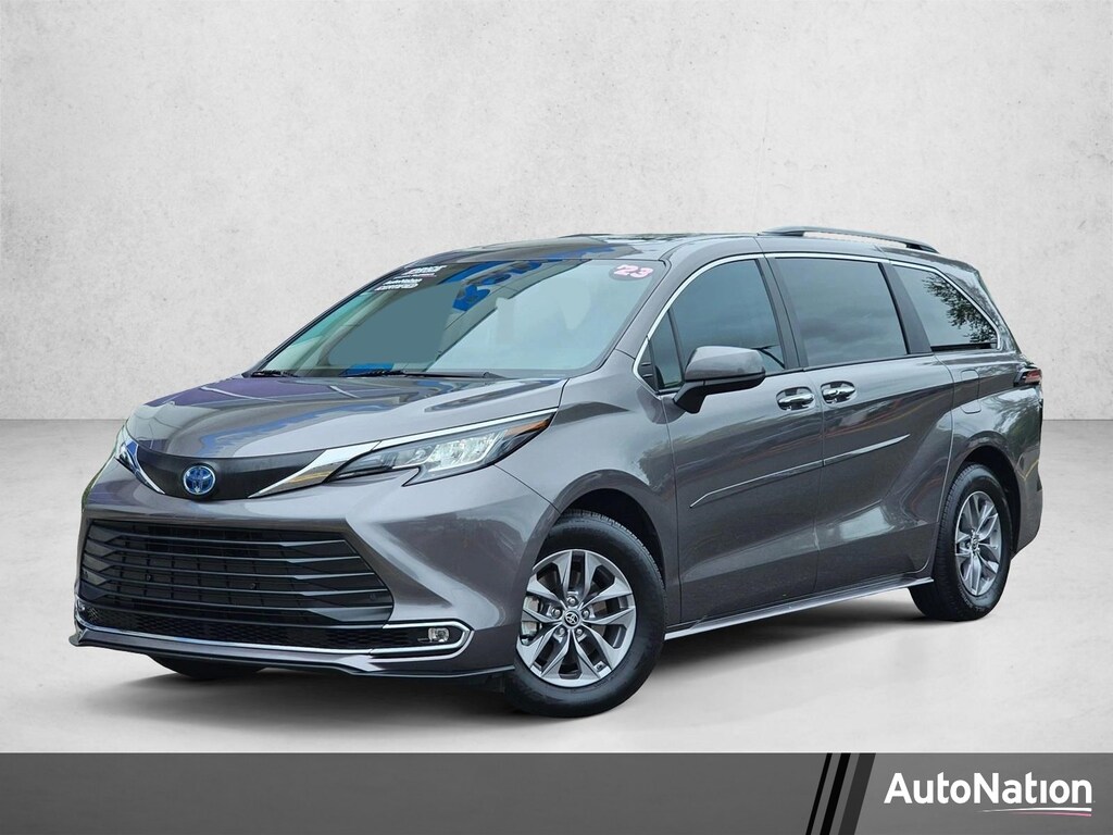 Used 2023 Toyota Sienna XLE 7 Passenger Van Passenger Van