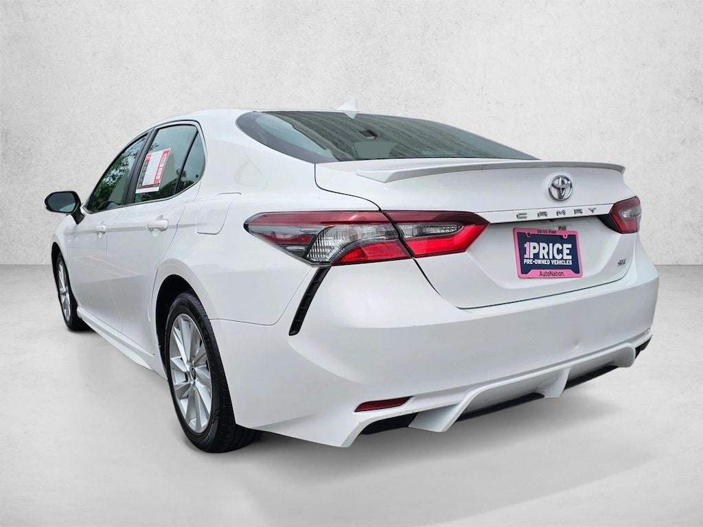 Used 2021 Toyota Camry SE Sedan