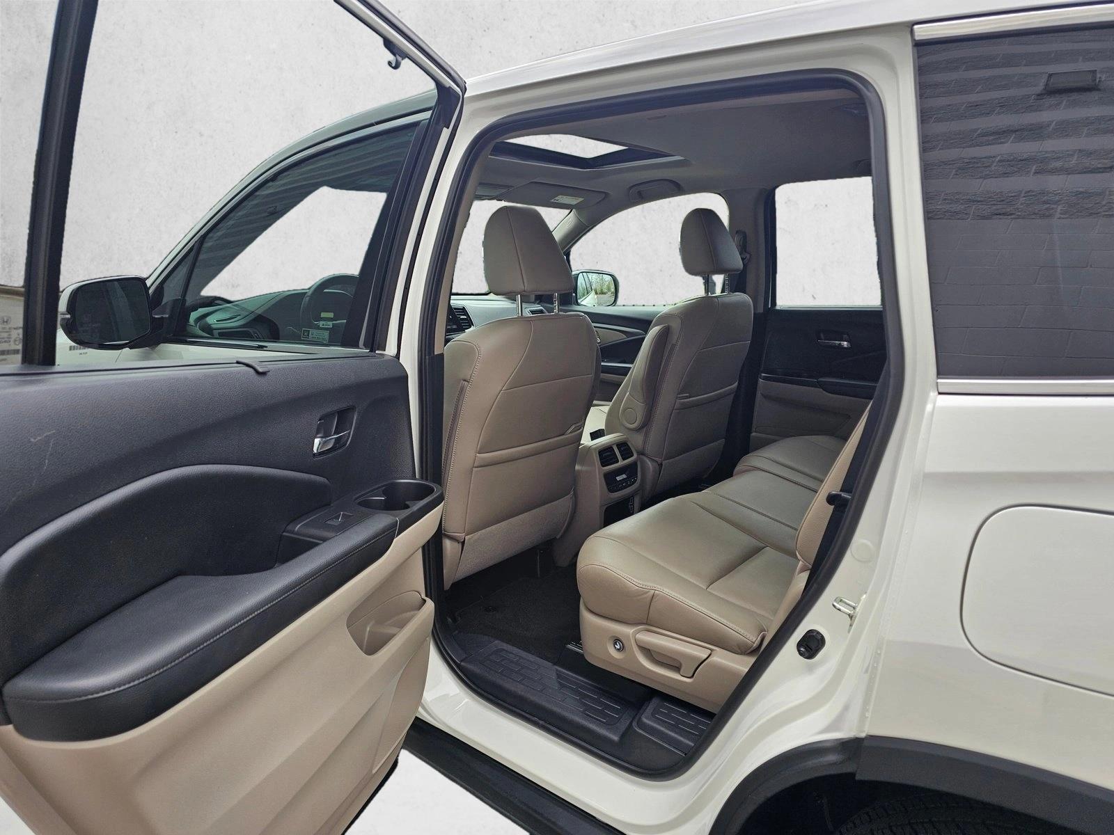 2019 Honda Pilot EX-L - Photo 14