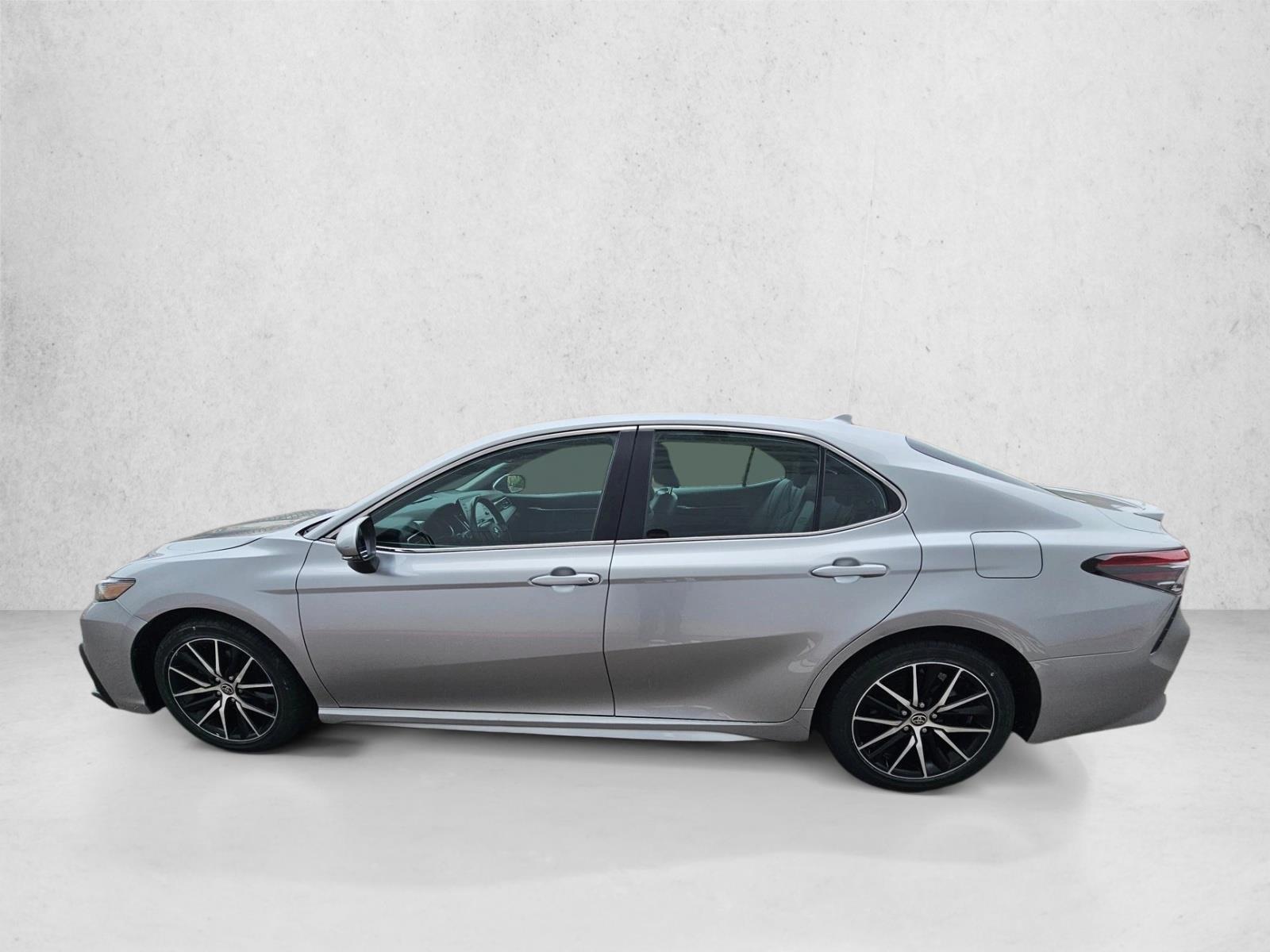 2023 Toyota Camry SE photo 2