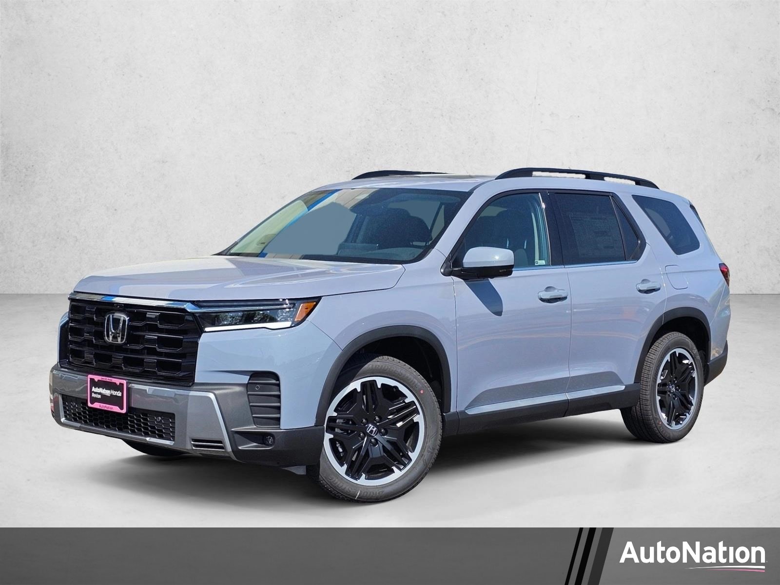 2026 Honda Pilot Touring AWD's photo