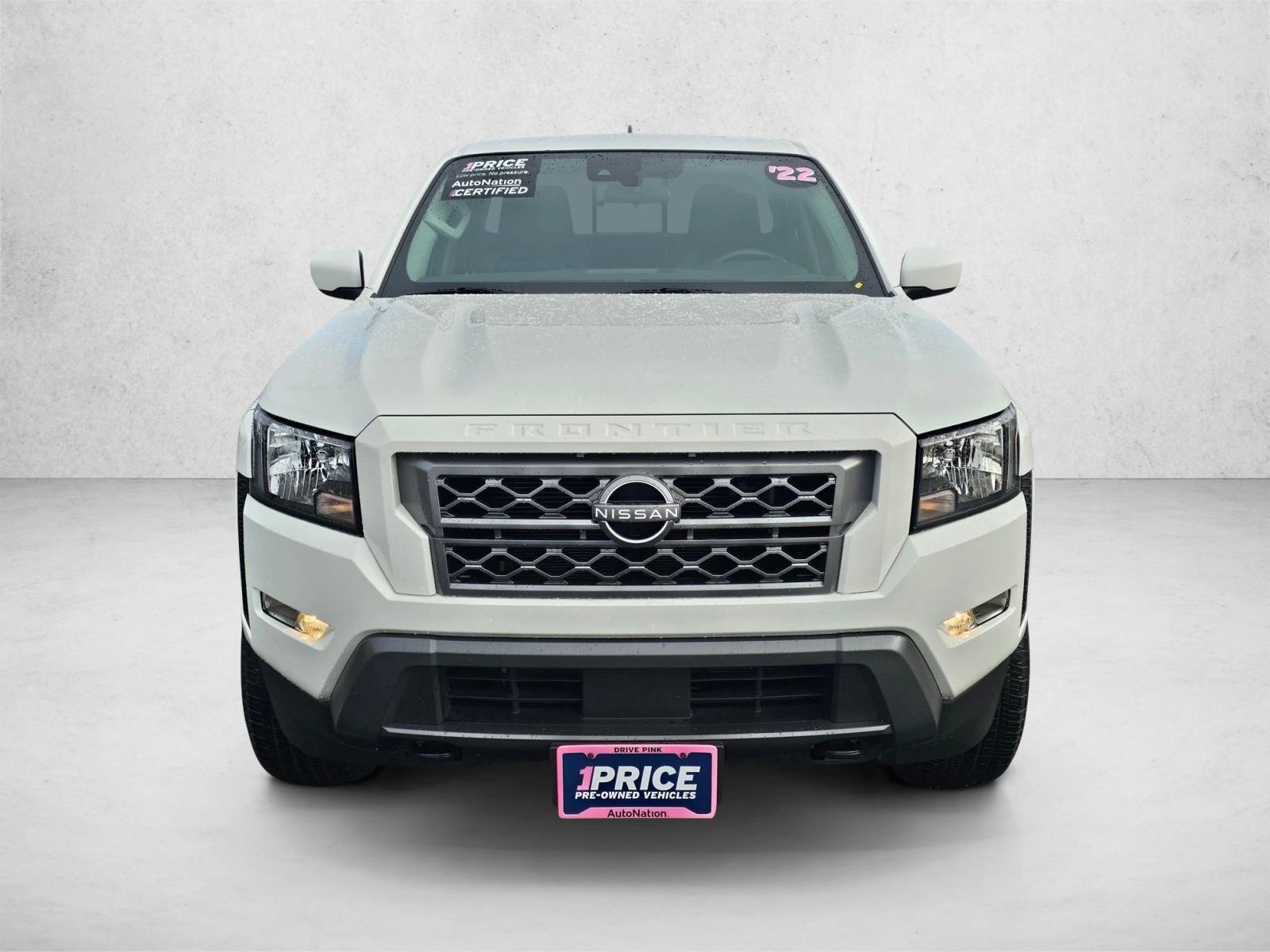 2022 Nissan Frontier SV photo 2