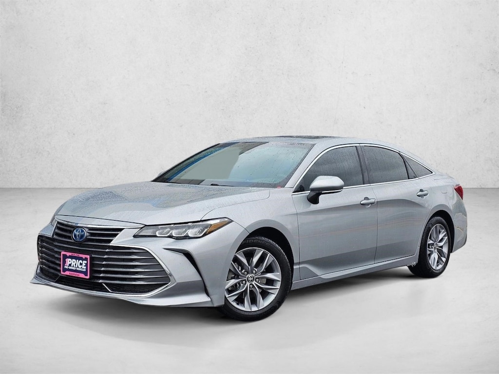 Used 2022 Toyota Avalon Hybrid XLE Sedan