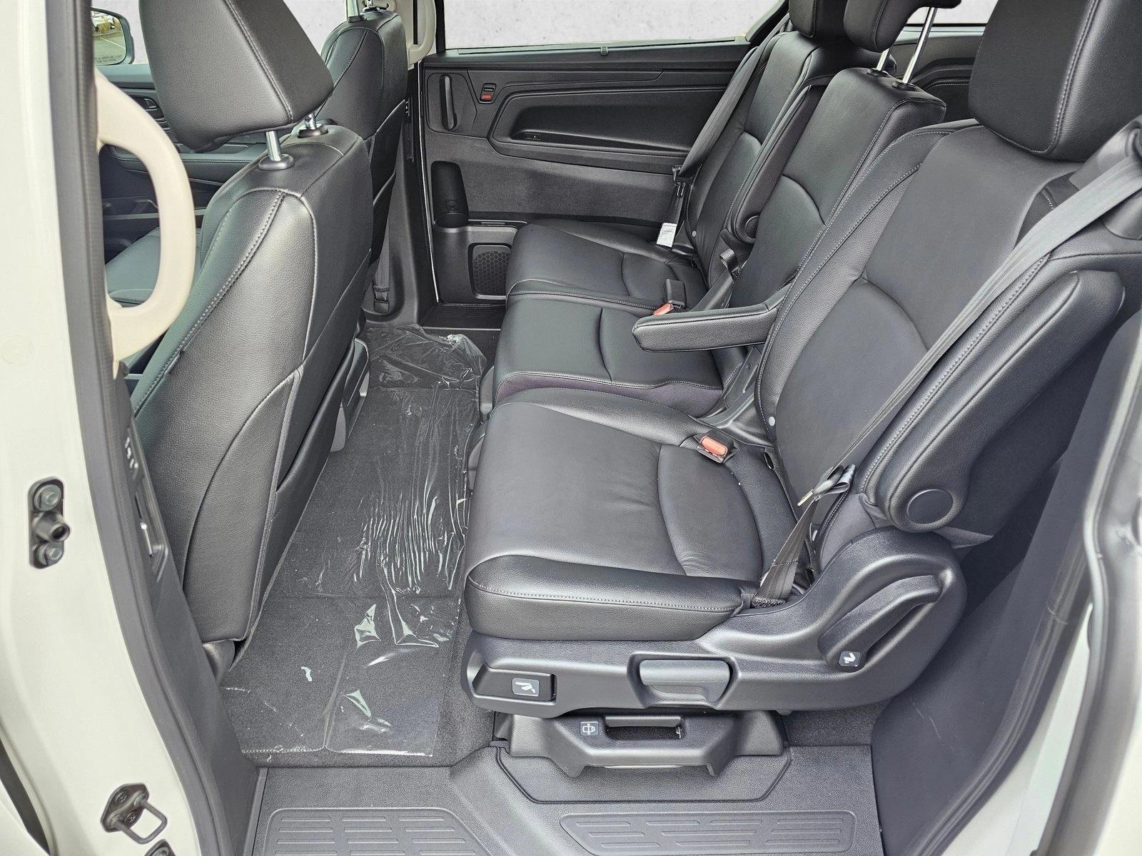 2026 Honda Odyssey EX-L - Photo 10