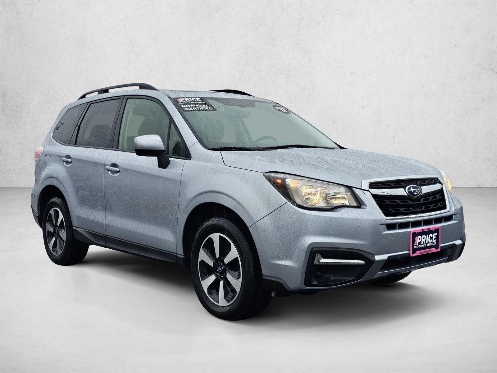 2017 Subaru Forester 2.5i Premium photo 3