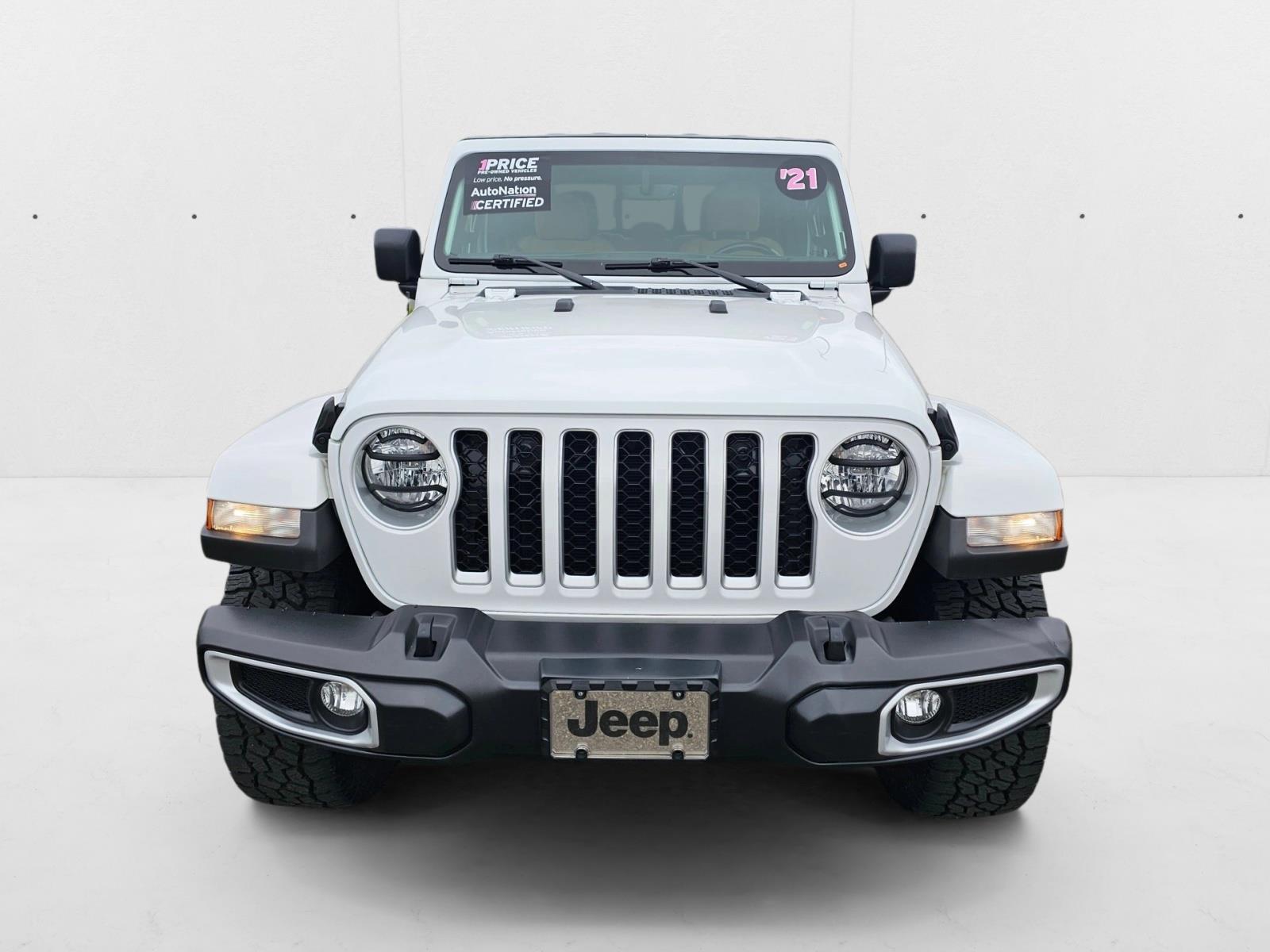 2021 Jeep Gladiator Overland photo 2