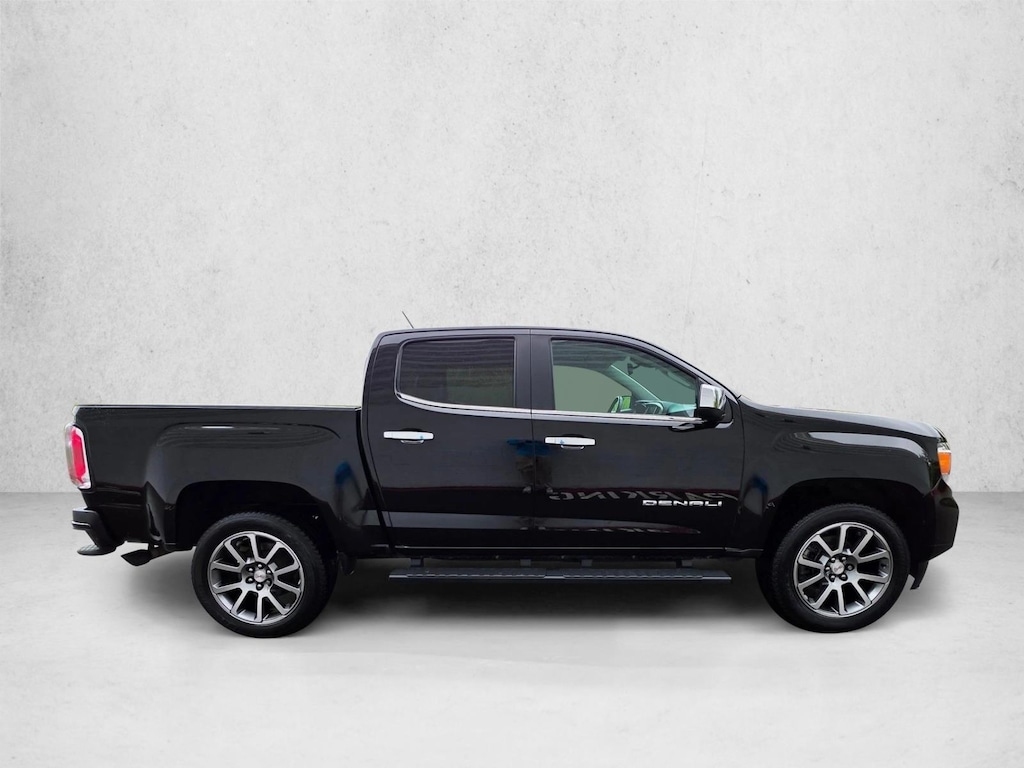 Used 2022 GMC Canyon Denali Truck Crew Cab