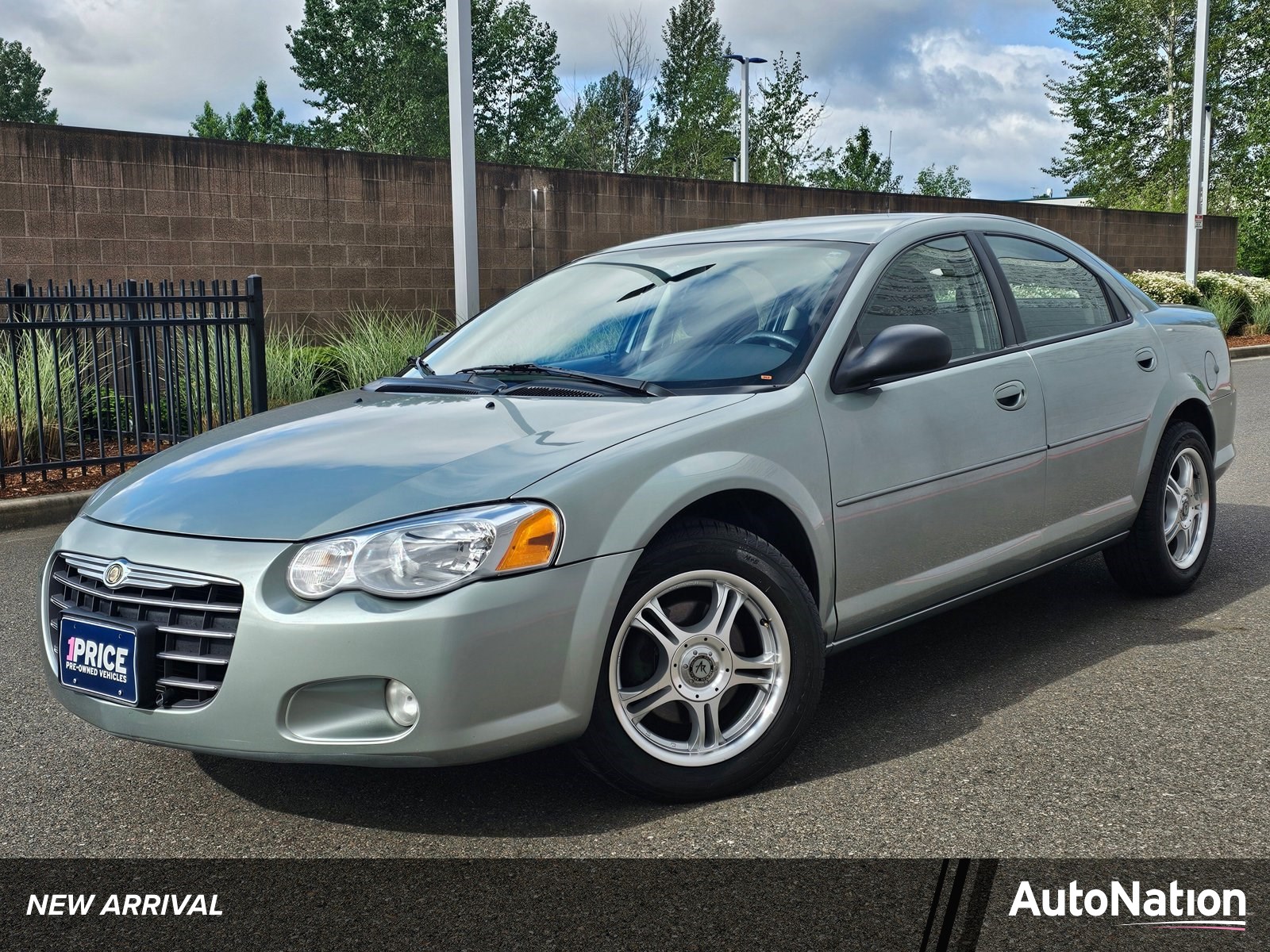 2005 Chrysler Sebring Touring's photo