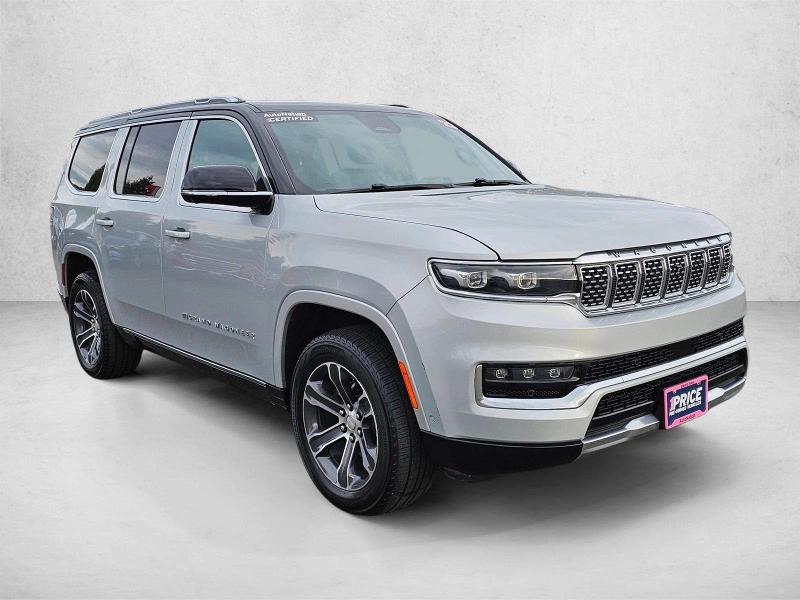 2023 Jeep Grand Wagoneer Base photo 3