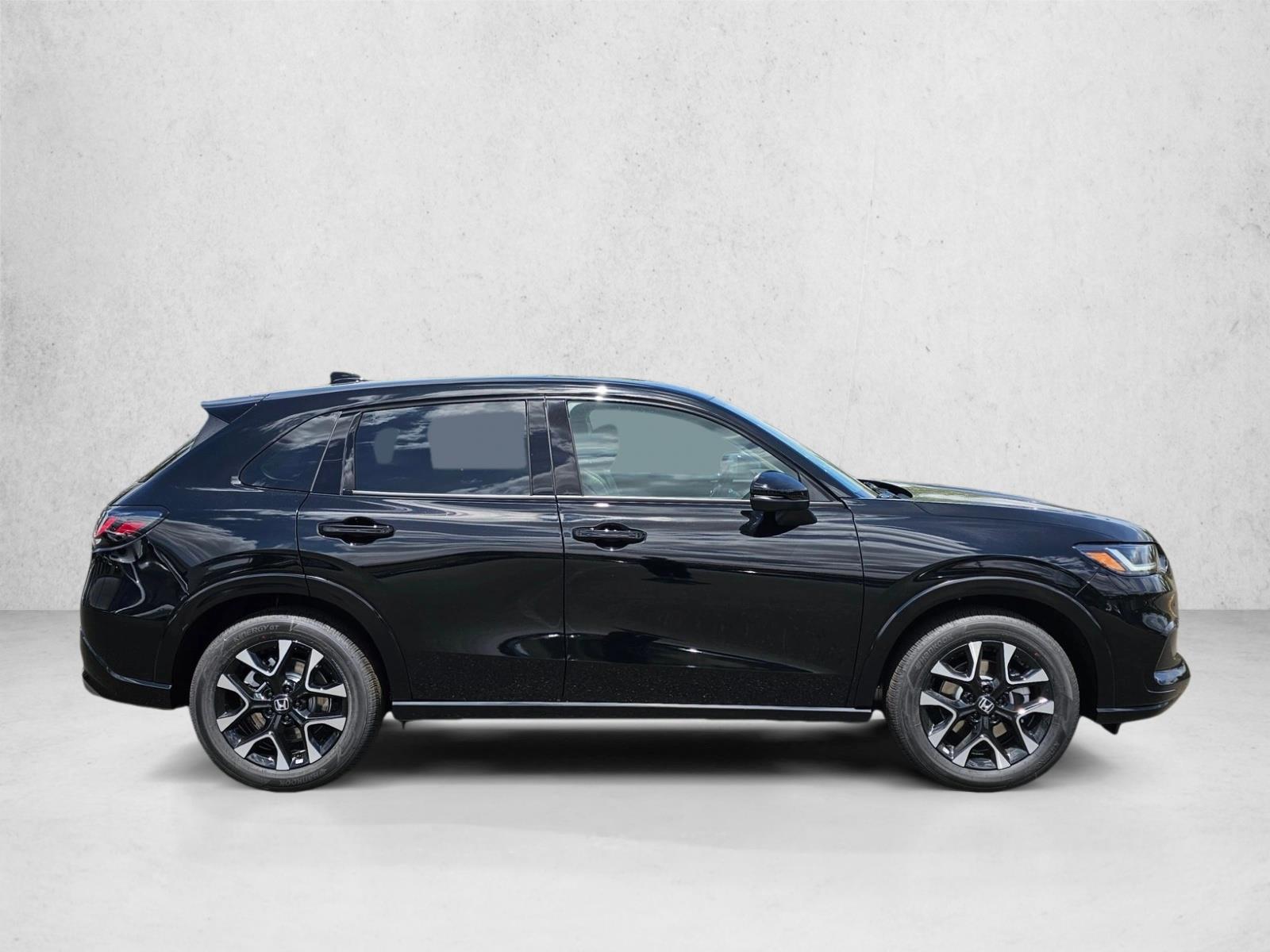 2026 Honda HR-V EX-L photo 4