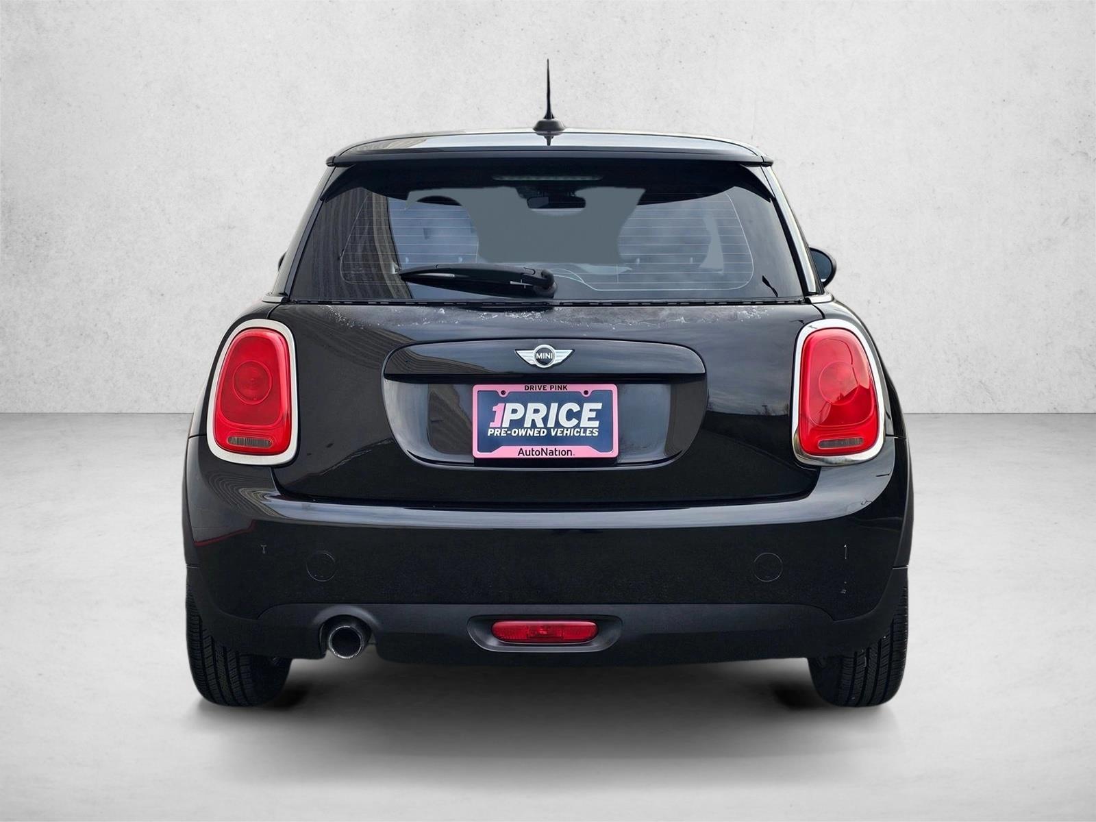 2016 Mini Cooper 2 Door Hardtop photo 3