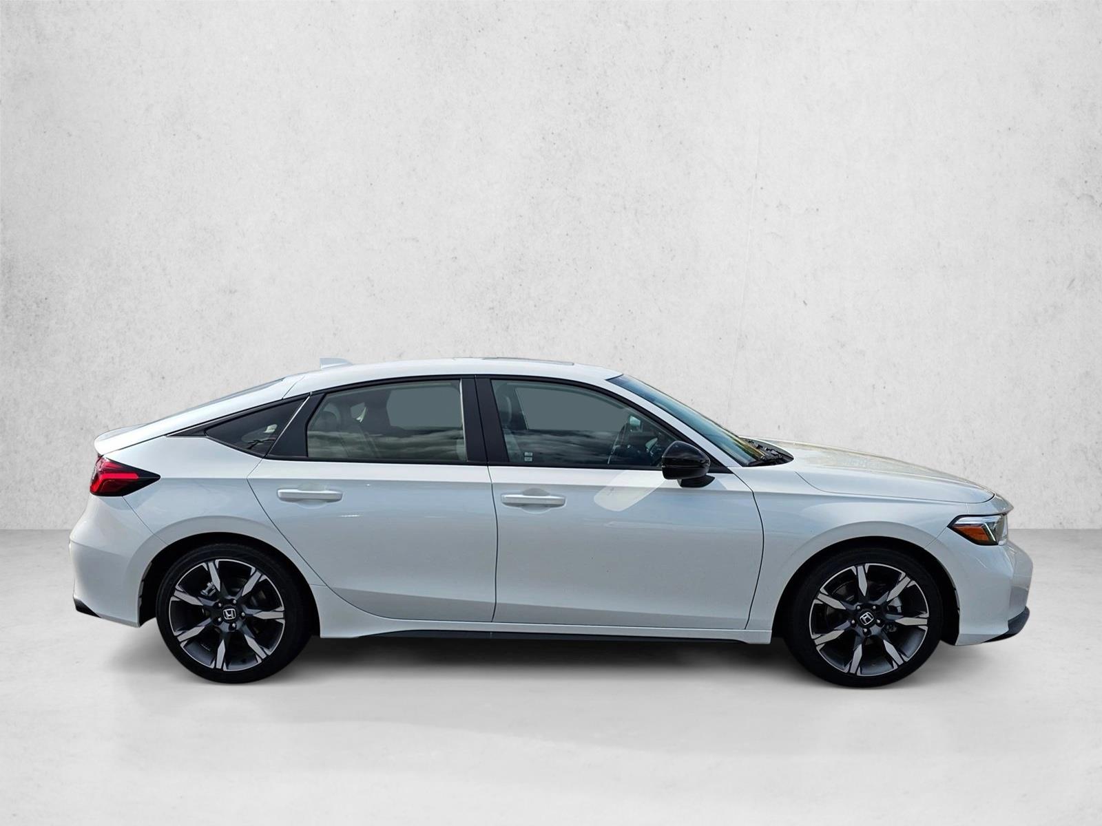 2026 Honda Civic Hatchback Hybrid Sport Touring photo 4
