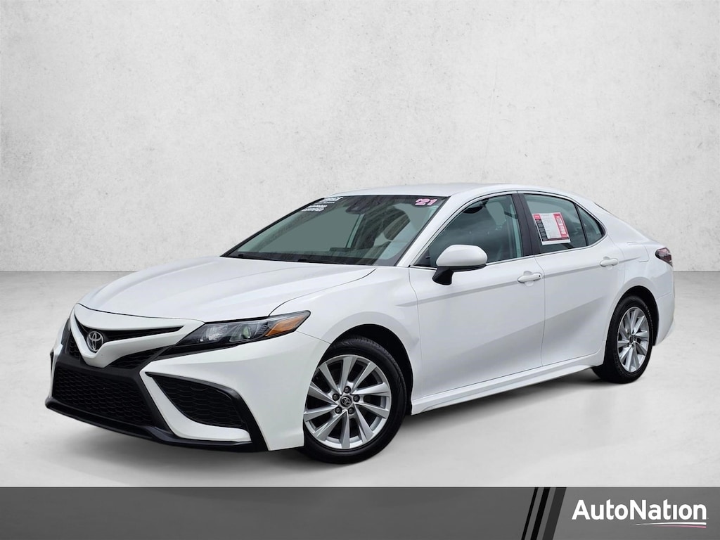 Used 2021 Toyota Camry SE Sedan