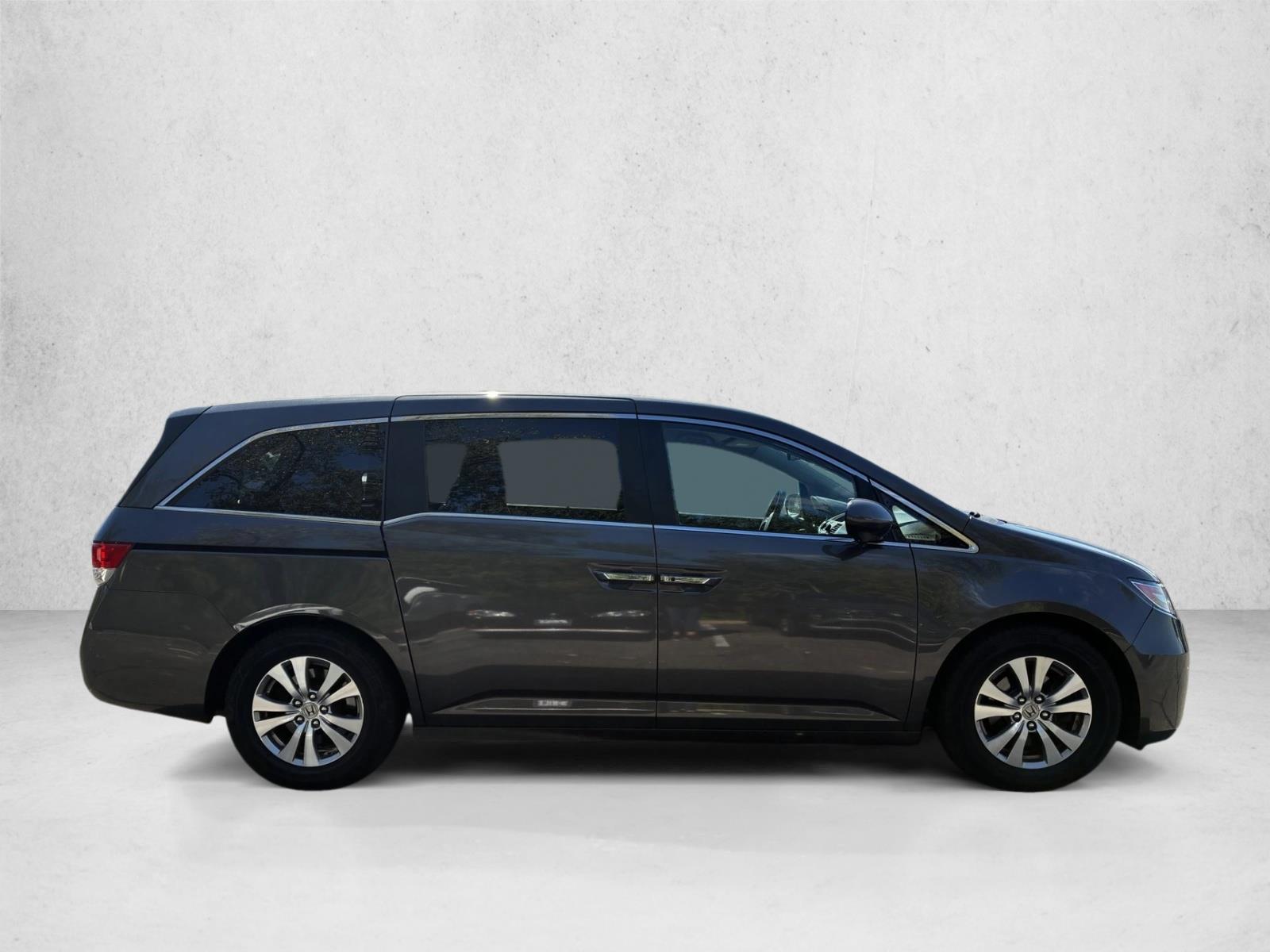 2014 Honda Odyssey EX photo 4