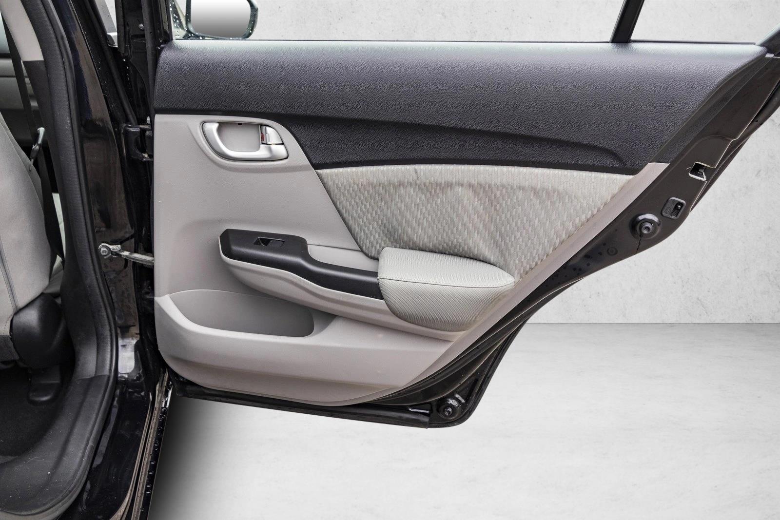 2015 HONDA CIVIC - Image 28