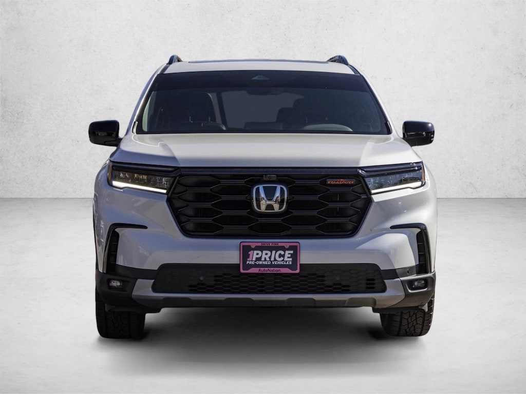 Used 2024 Honda Pilot TrailSport SUV
