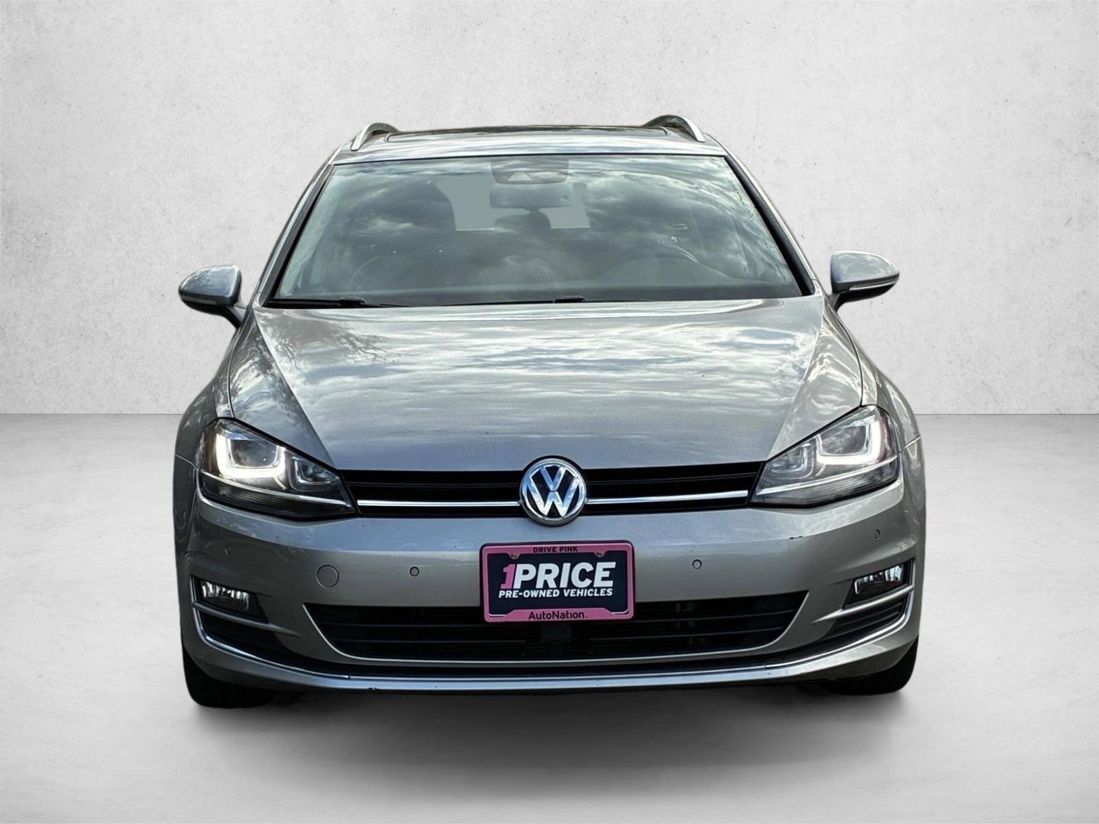 2016 Volkswagen Golf SportWagen TSI Limited photo 2