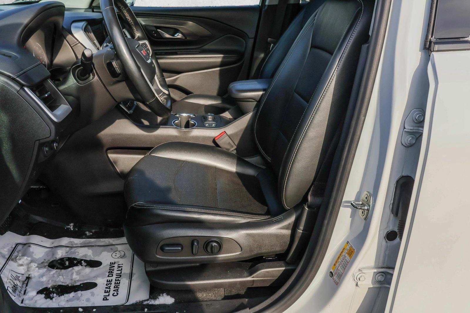 2023 GMC TERRAIN - Image 11