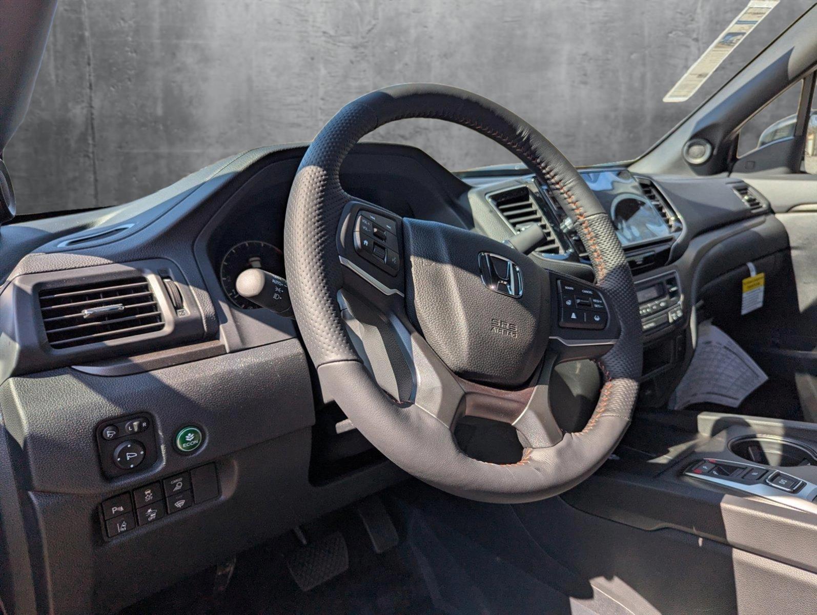 2025 Honda Ridgeline TrailSport photo 3