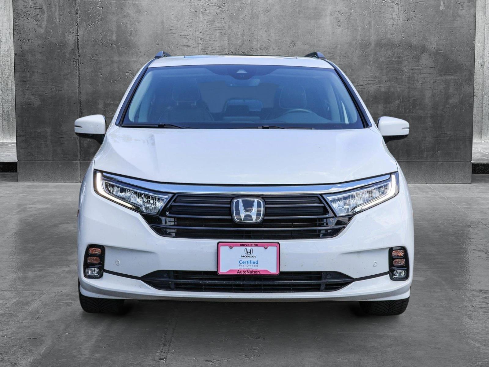 2022 Honda Odyssey Elite photo 2