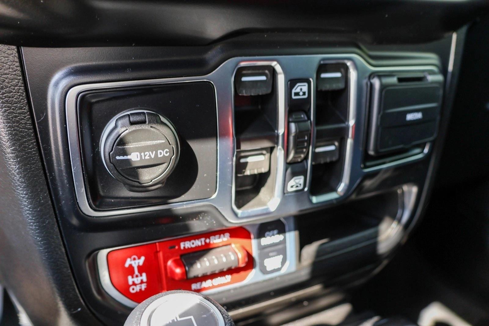 2021 JEEP WRANGLER - Image 20