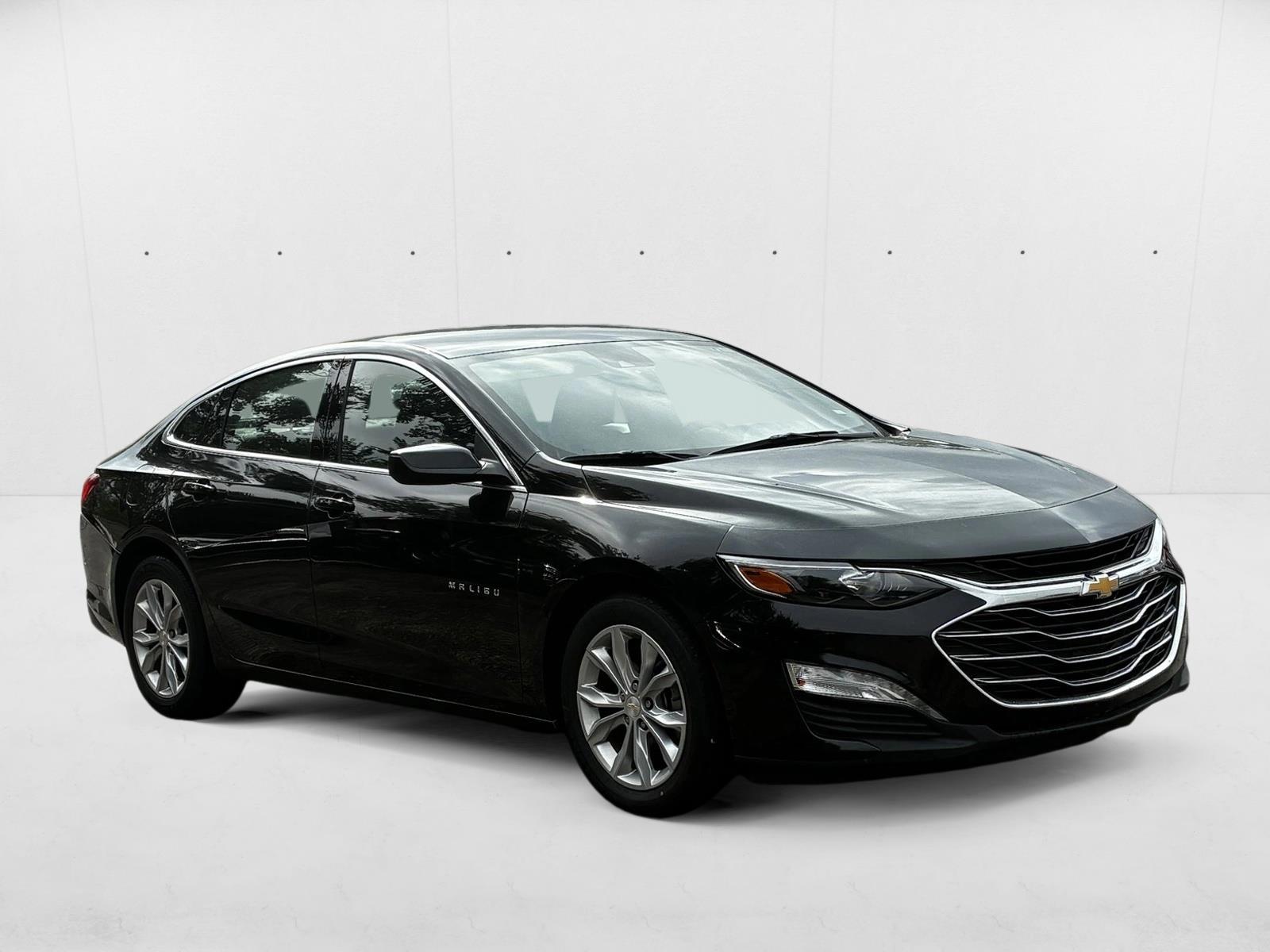 2023 Chevrolet Malibu 1LT photo 3