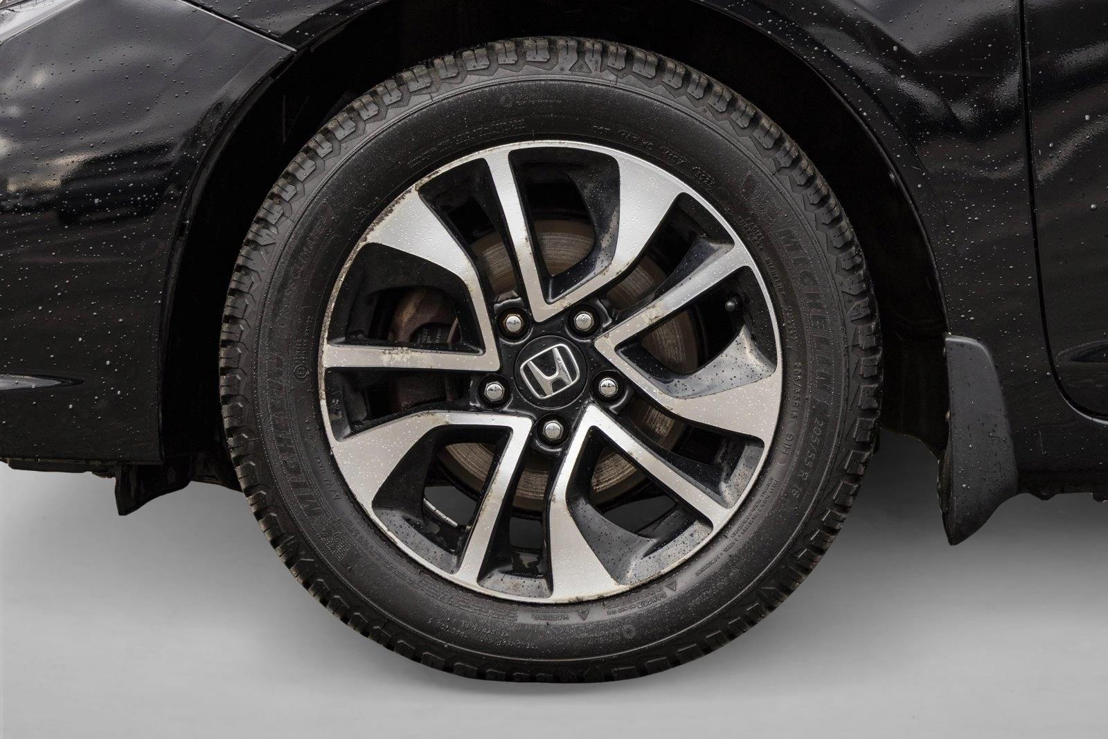 2015 HONDA CIVIC - Image 9