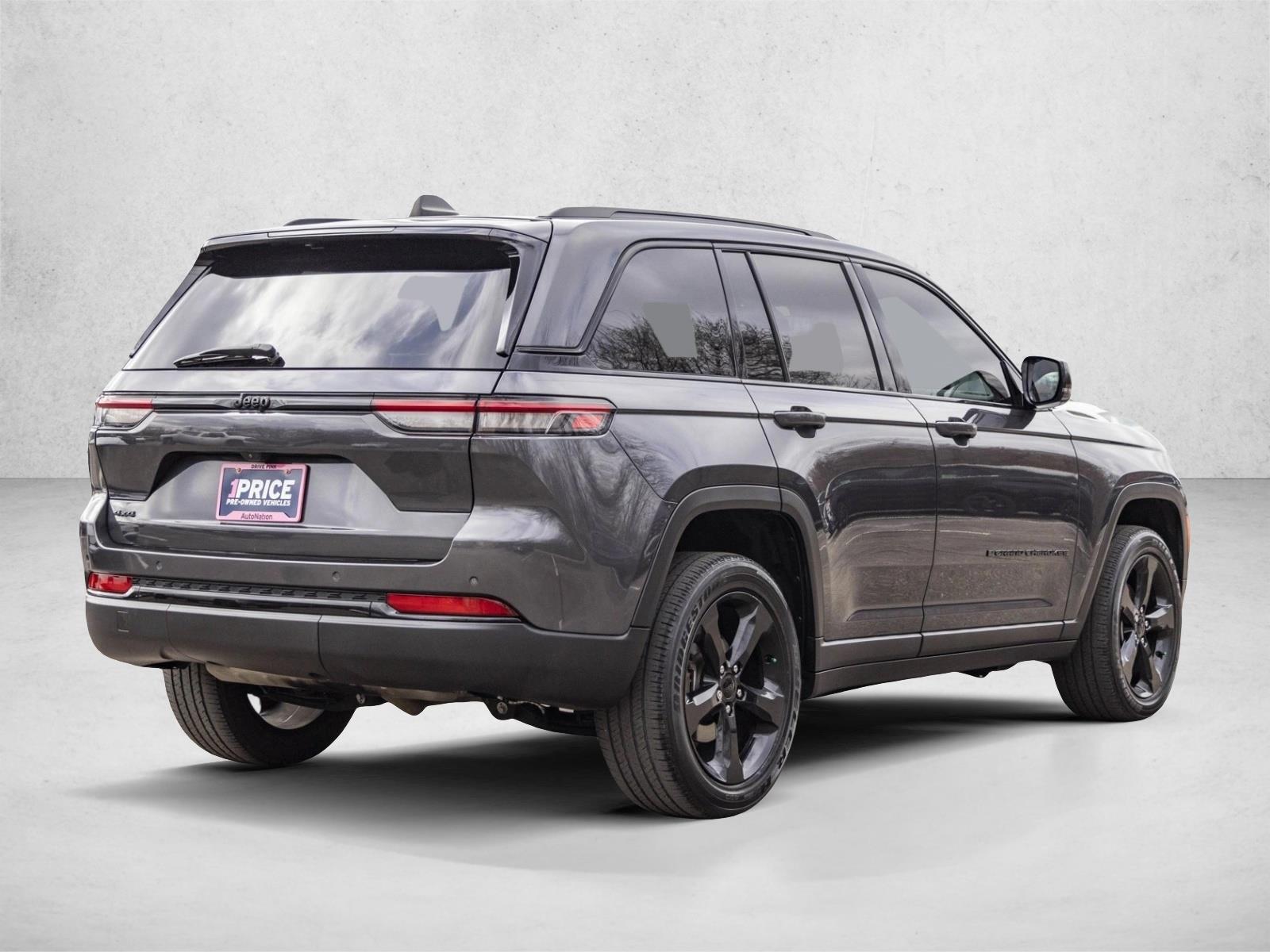 2023 JEEP GRAND CHEROKEE - Image 5