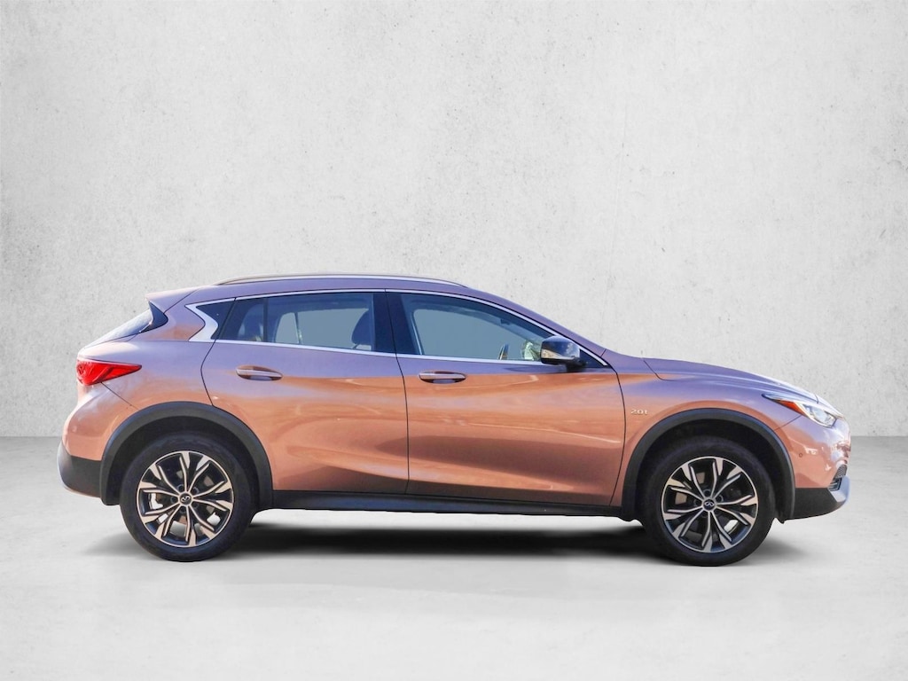 Used 2019 INFINITI QX30 LUXE SUV