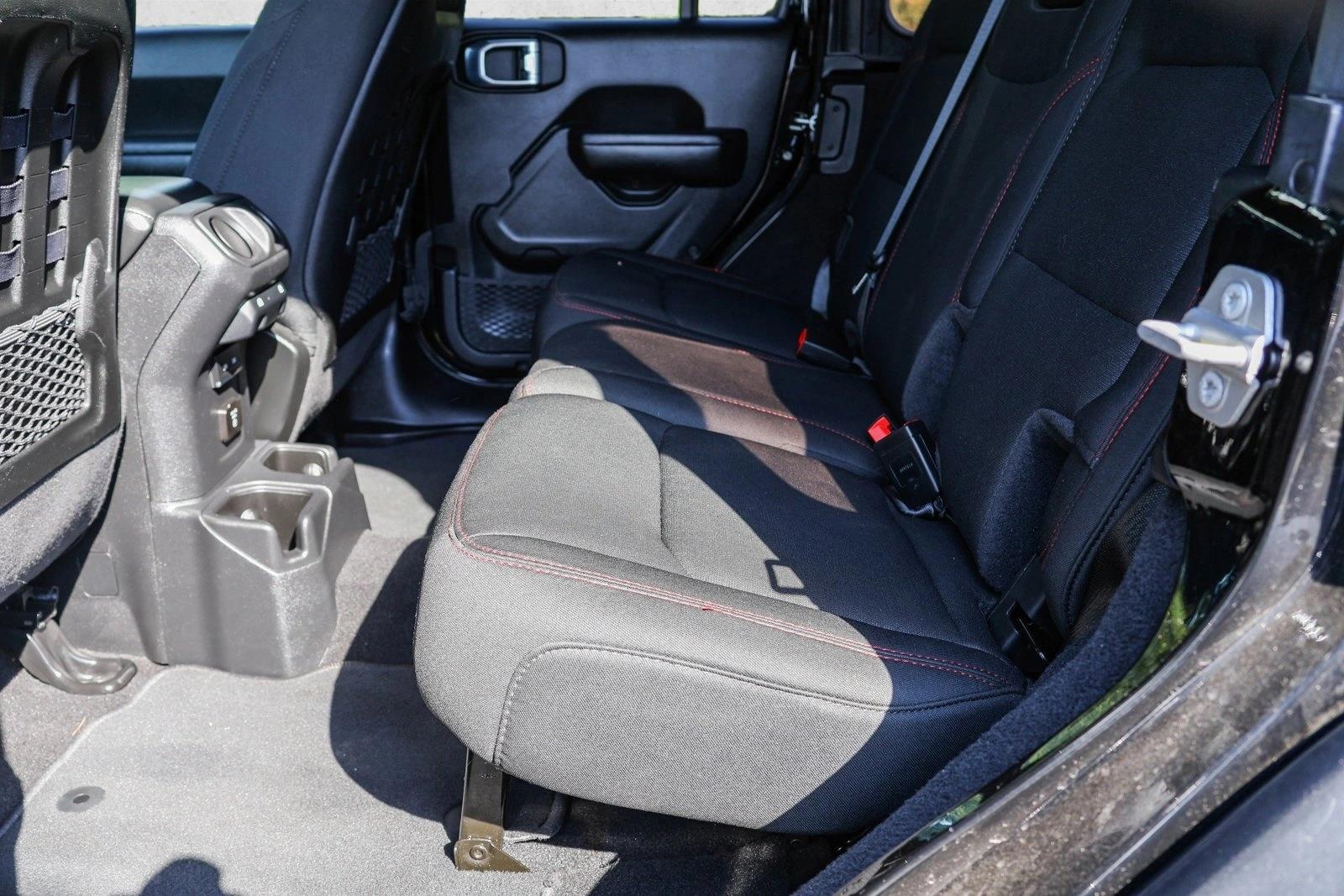 2021 JEEP WRANGLER - Image 23