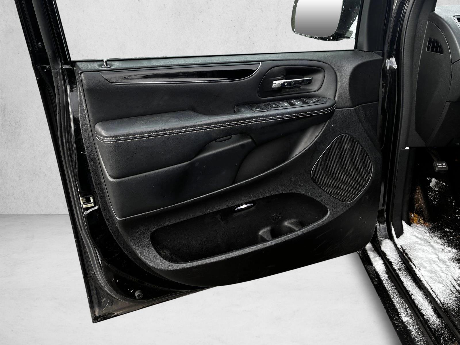 2018 DODGE GRAND CARAVAN - Image 12