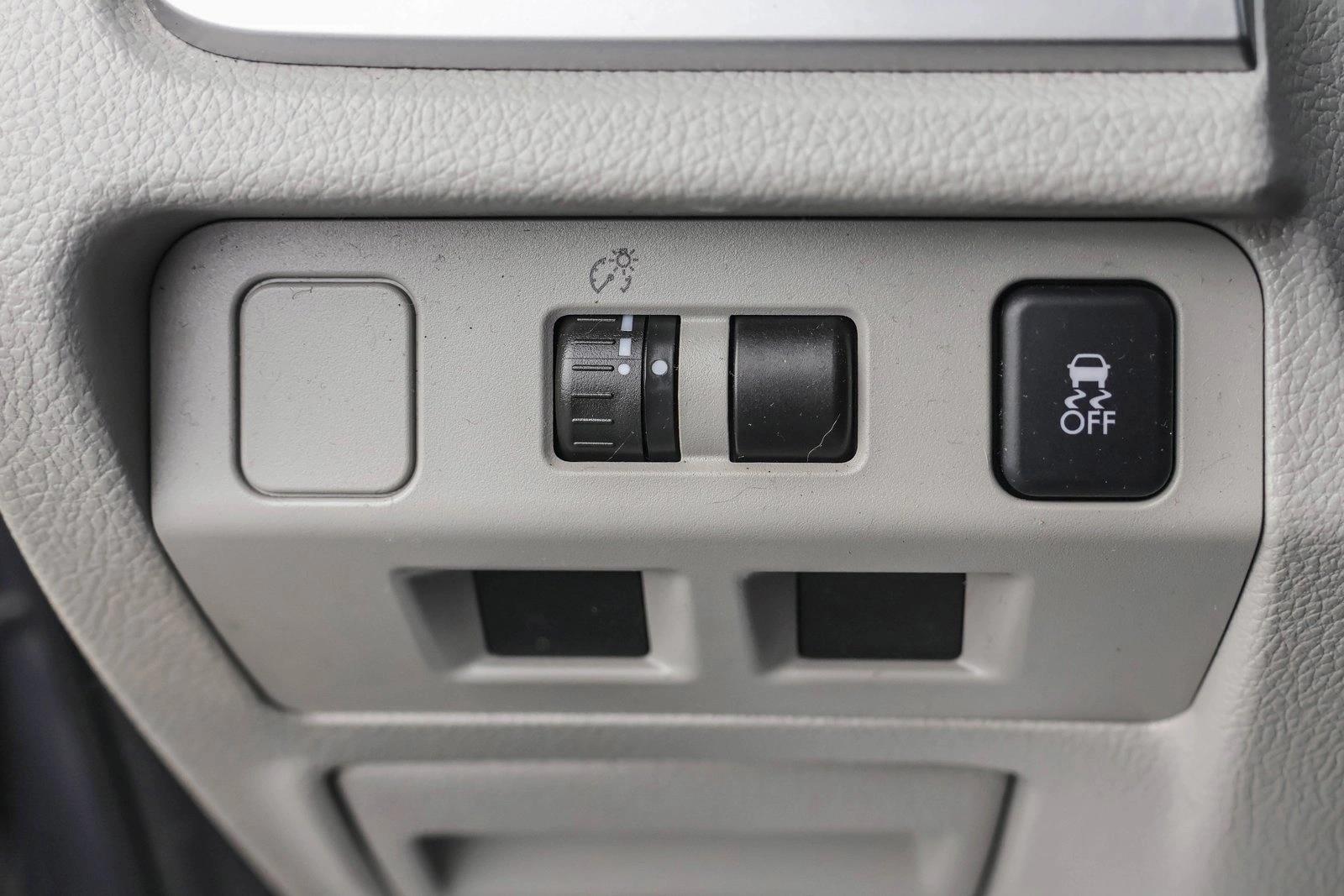 2015 SUBARU FORESTER - Image 13