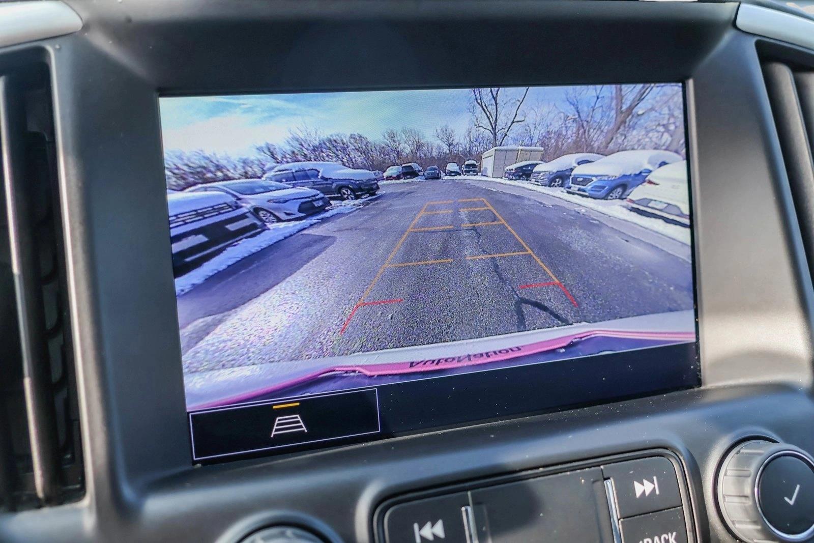 2023 GMC TERRAIN - Image 18