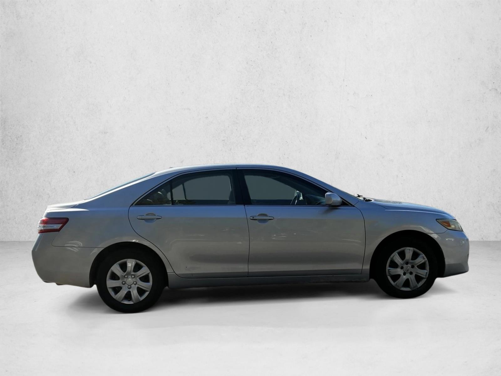 2011 Toyota Camry Base photo 4
