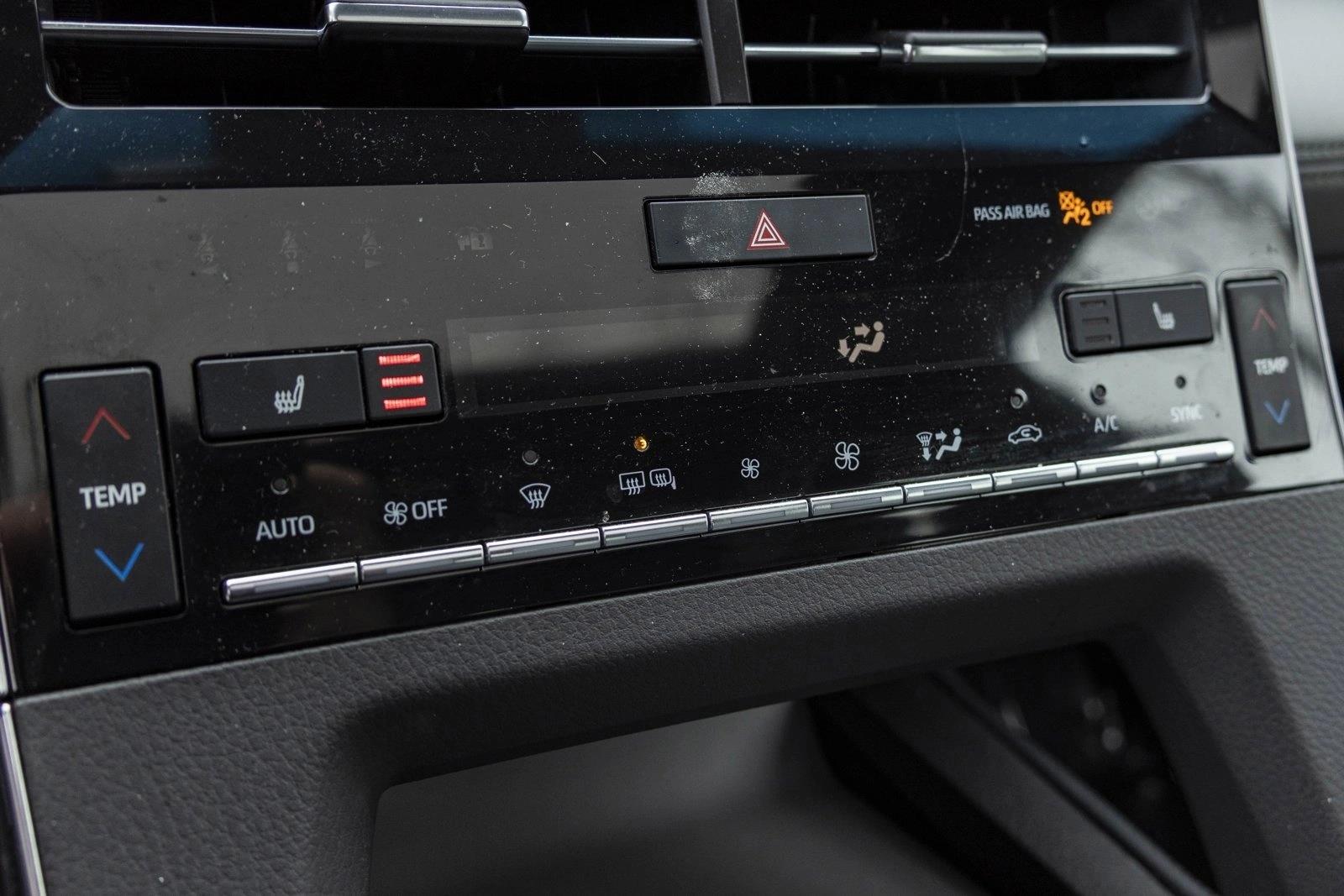 2019 TOYOTA AVALON - Image 19