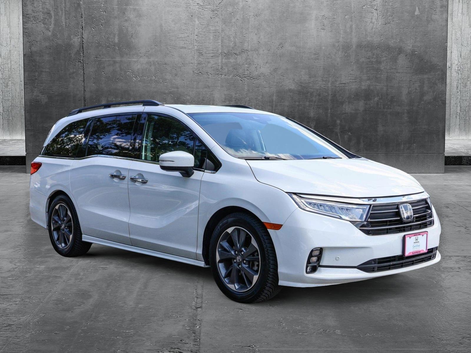 2022 Honda Odyssey Elite photo 3