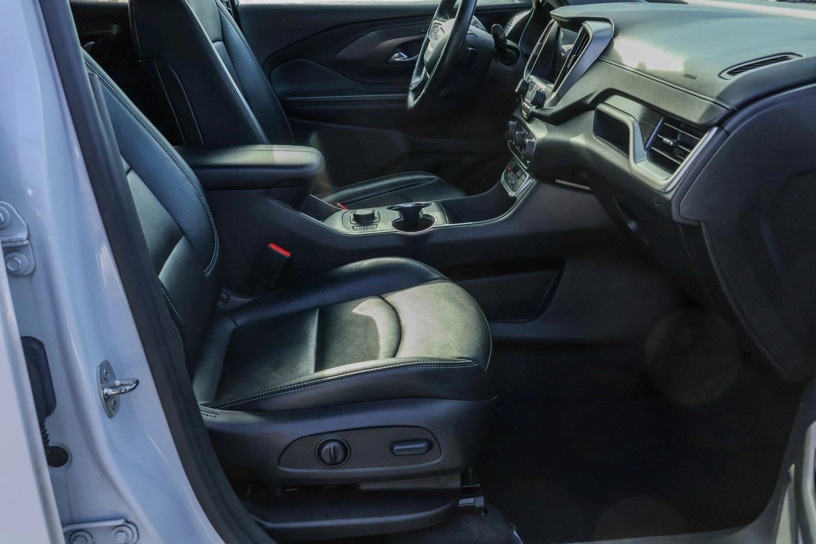 2023 GMC TERRAIN - Image 29