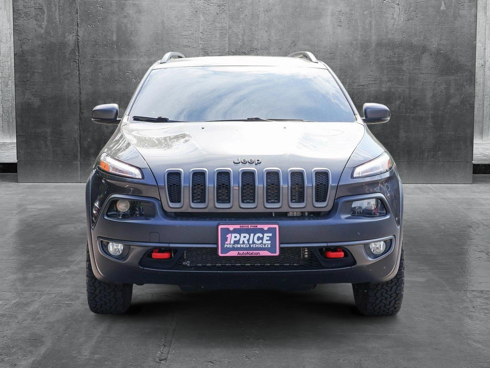 Used 2018 Jeep Cherokee Trailhawk with VIN 1C4PJMBX0JD583466 for sale in Des Plaines, IL