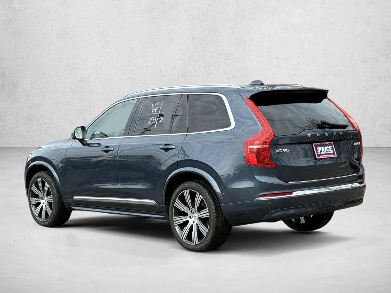 2023 VOLVO XC90 - Image 7